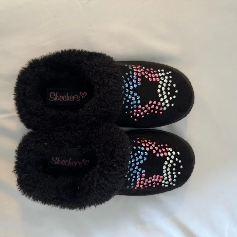 Kids Skechers Black Slippers with Star Design